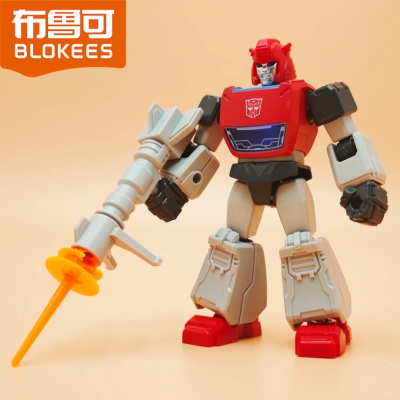 Hot Blokees Transformers Shini - огляд і ціна Model Kit Optimus