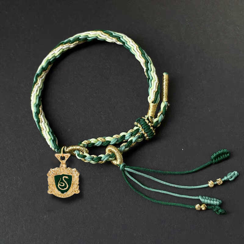 Harry Potter Bracelet, Slyther - огляд і ціна Model Kit Harry Potter